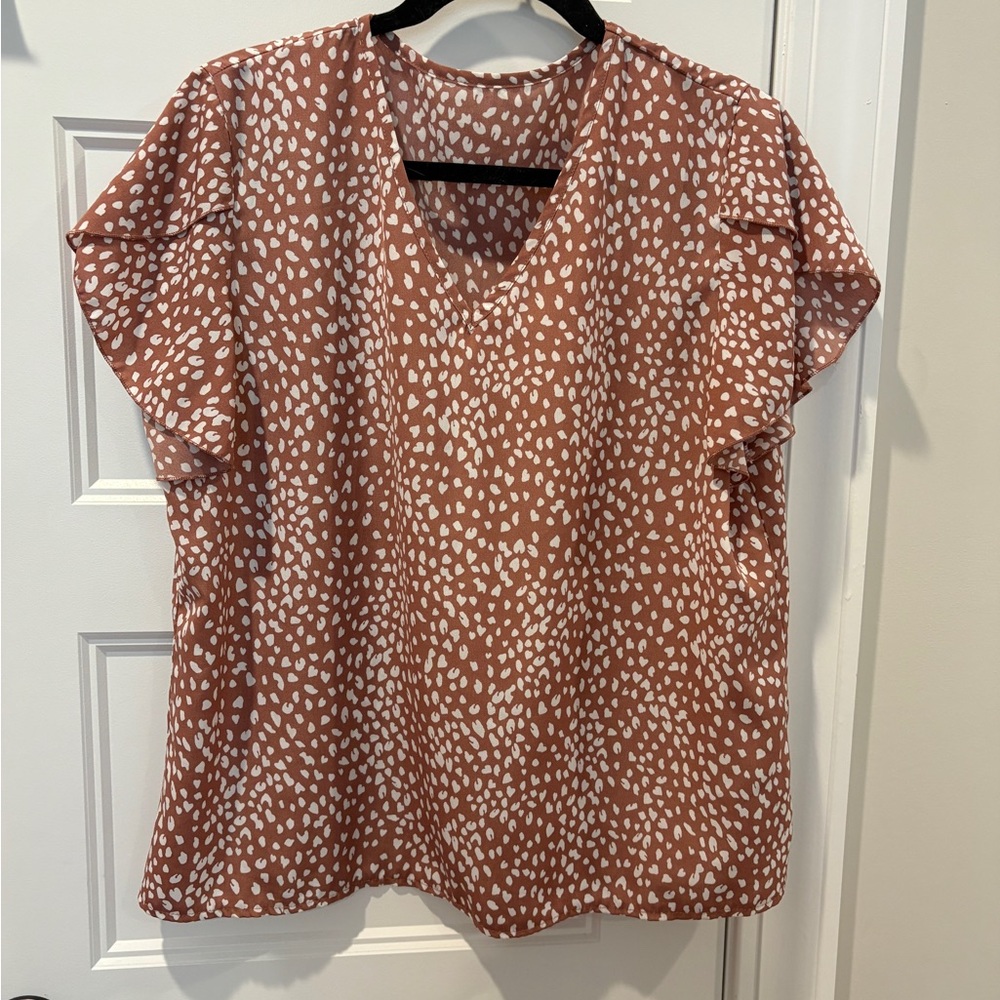 Women's Dusty Rose and White Patterned Top